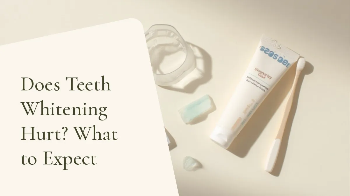 Dental items related to the topic on a light surface — cover of the article 'Does Teeth Whitening Hurt? What to Expect', from the dental office of Dr. Cléo Salustiano, a dentist in Mooca, São Paulo.