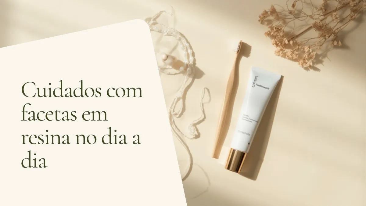 Objetos de odontologia relacionados ao tema sobre superfície clara — capa do artigo 'Cuidados com facetas em resina no dia a dia', do consultório da Dra. Cléo Salustiano, dentista na Mooca, São Paulo.