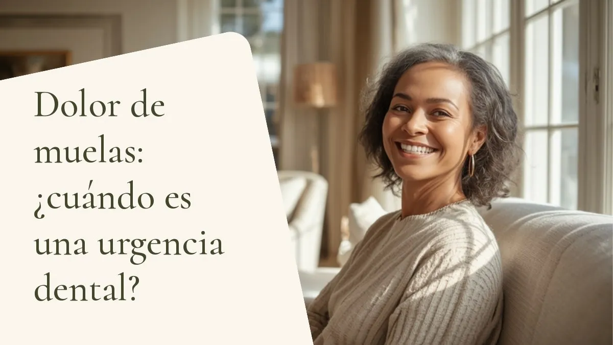 Persona sonriendo de forma natural — portada del artículo 'Dolor de muelas: ¿cuándo es una urgencia dental?', del consultorio de la Dra. Cléo Salustiano, dentista en Mooca, São Paulo.