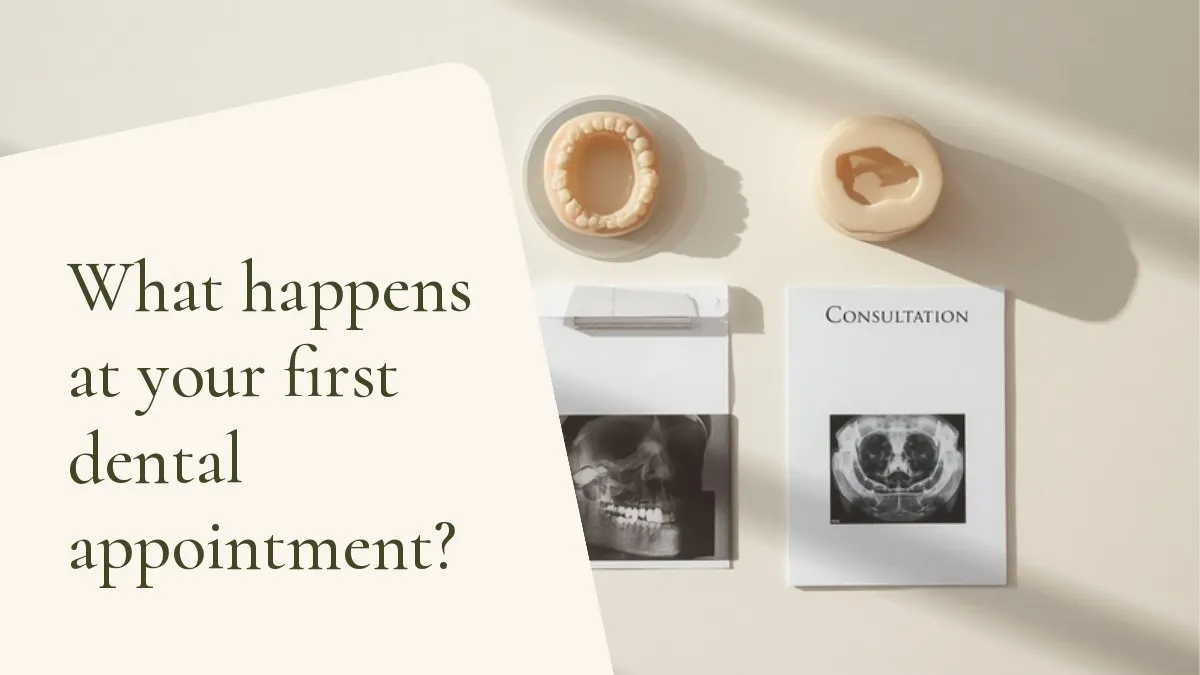 Dental items related to the topic on a light surface — cover of the article 'What happens at your first dental appointment?', from the office of Dr. Cléo Salustiano, dentist in Mooca, São Paulo.